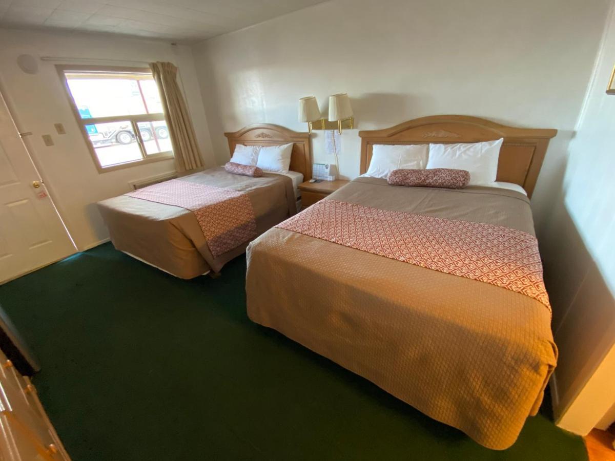 Rainbow Inn Carrizozo Bagian luar foto